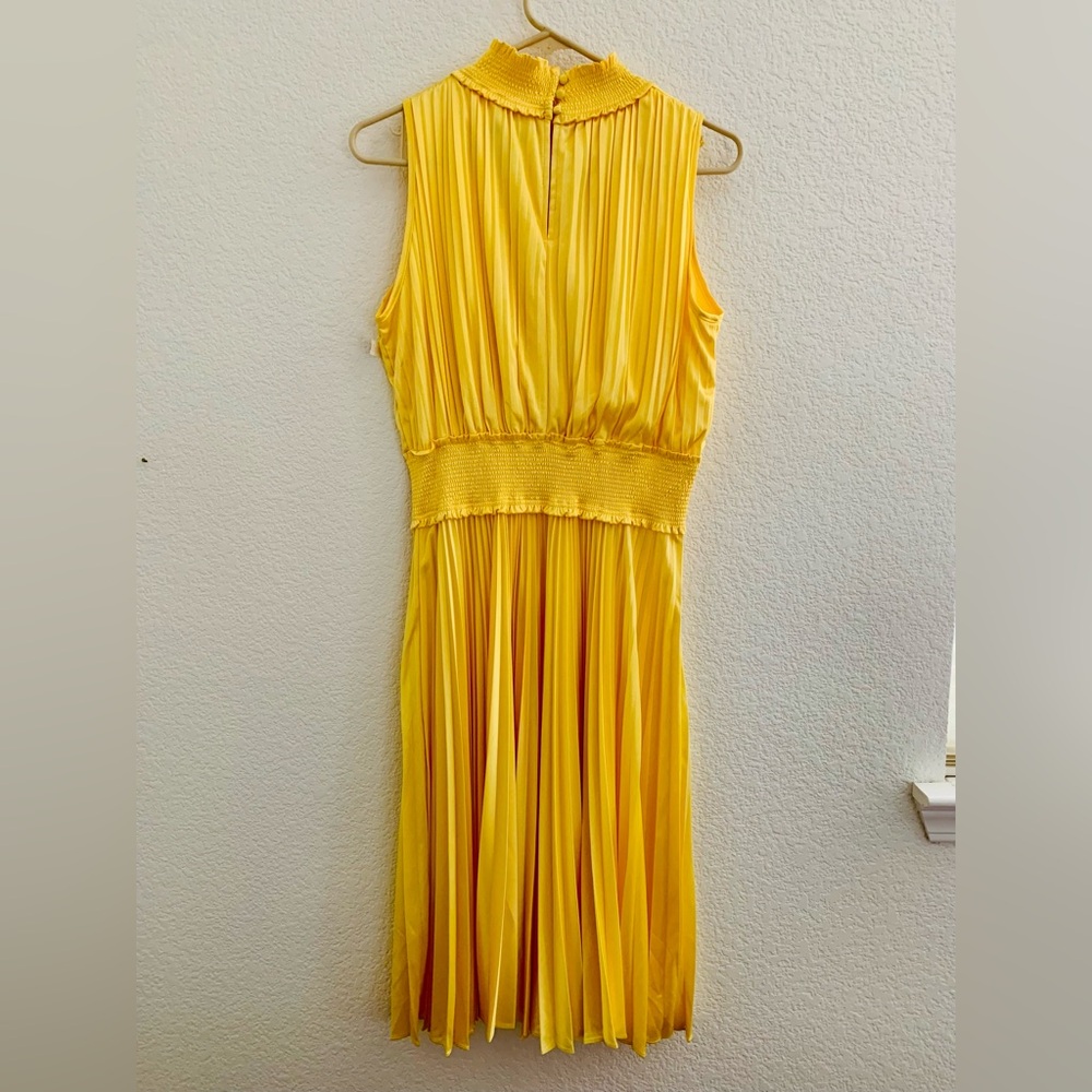 Nanette Lepore Pleated Dress NWOT Size 8 High Neck Sleeveless - Picture 4 of 10